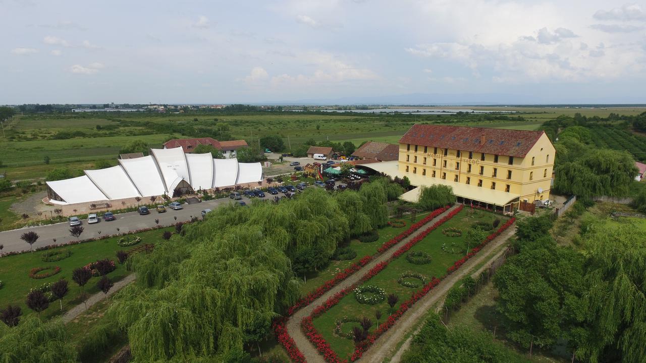 Hanul Moara Cu Noroc Ineu  Экстерьер фото